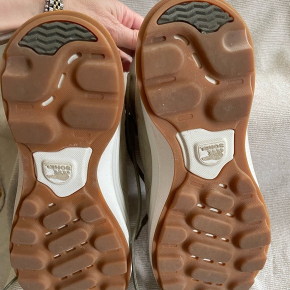 Sorel waterproof sneakers - Picture 6 of 8